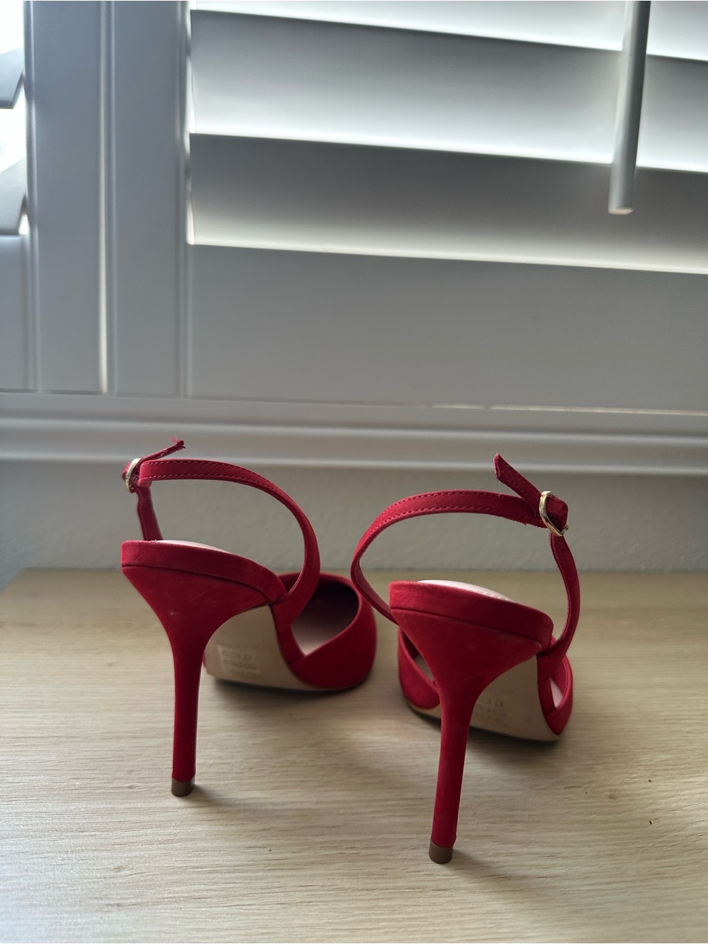 ALDO Red Suede Pointed-Toe Slingback Pumps - Picture 4 of 7